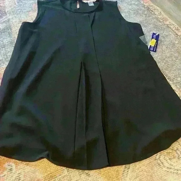 Tops - Peter Nygard missy blouse